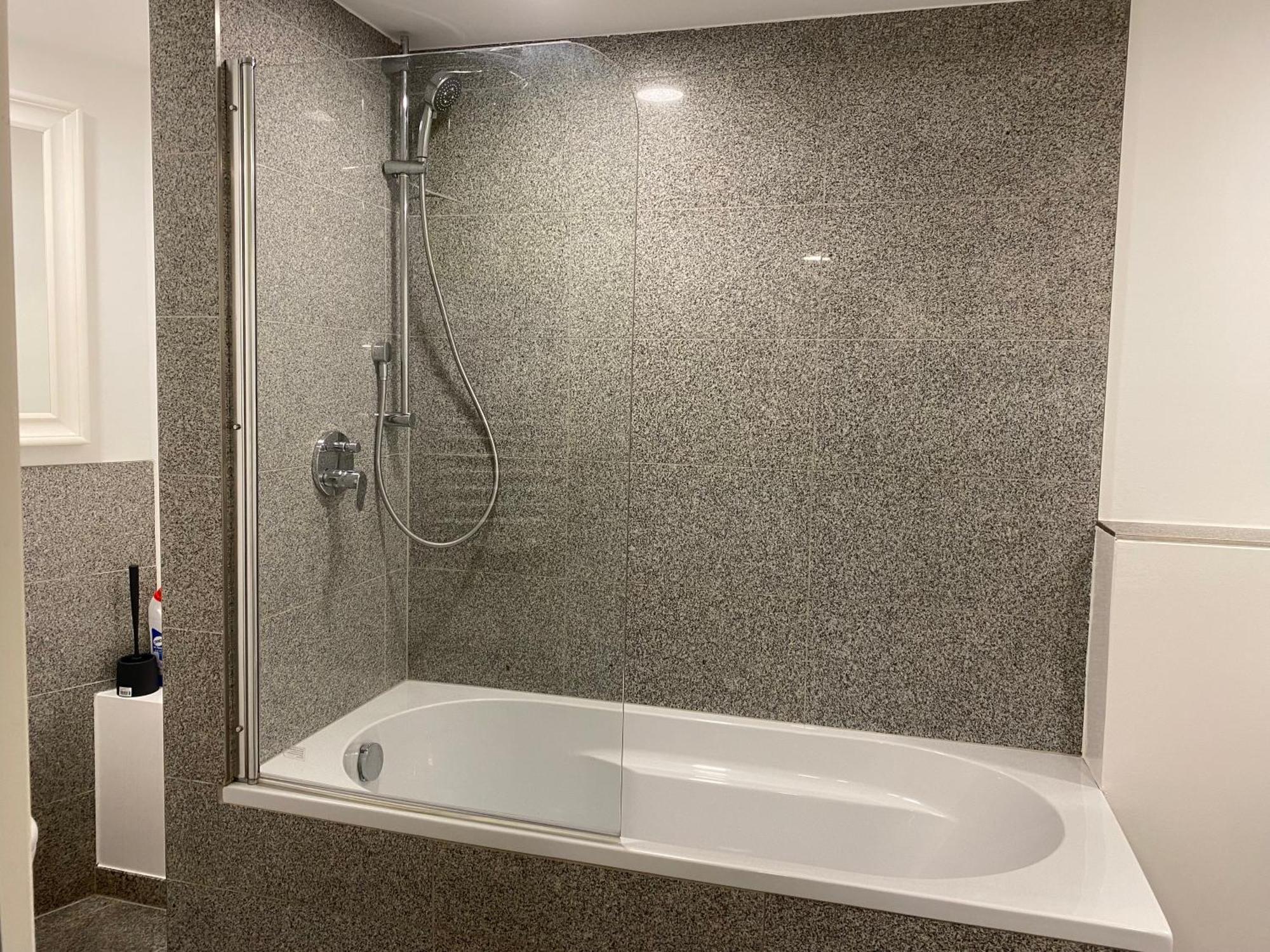 Omyxl Apartment